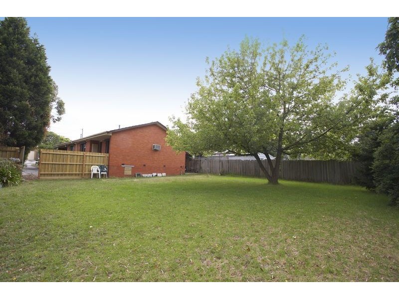 2/6 Wallace Avenue, Bayswater VIC 3153