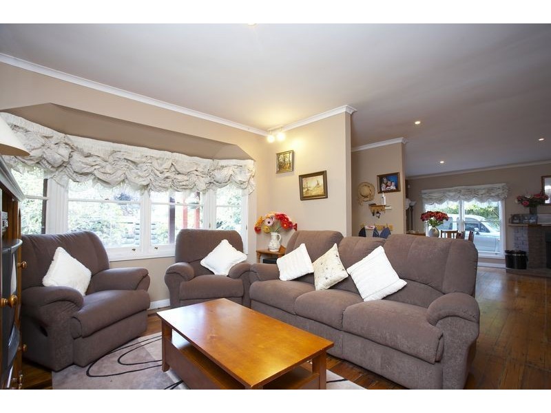 74 Scoresby Road, Bayswater VIC 3153