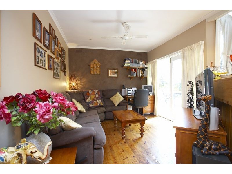 74 Scoresby Road, Bayswater VIC 3153