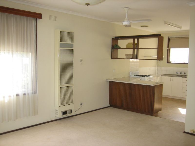 1/7 Cullis Parade, Bayswater VIC 3153