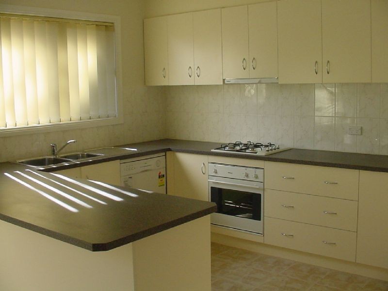 3/25 ELM STREET, Bayswater VIC 3153