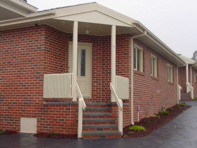 2/41 COMMERCIAL ROAD, Ferntree Gully VIC 3156