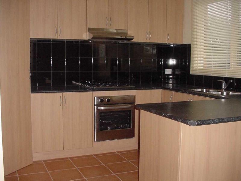 2/41 COMMERCIAL ROAD, Ferntree Gully VIC 3156