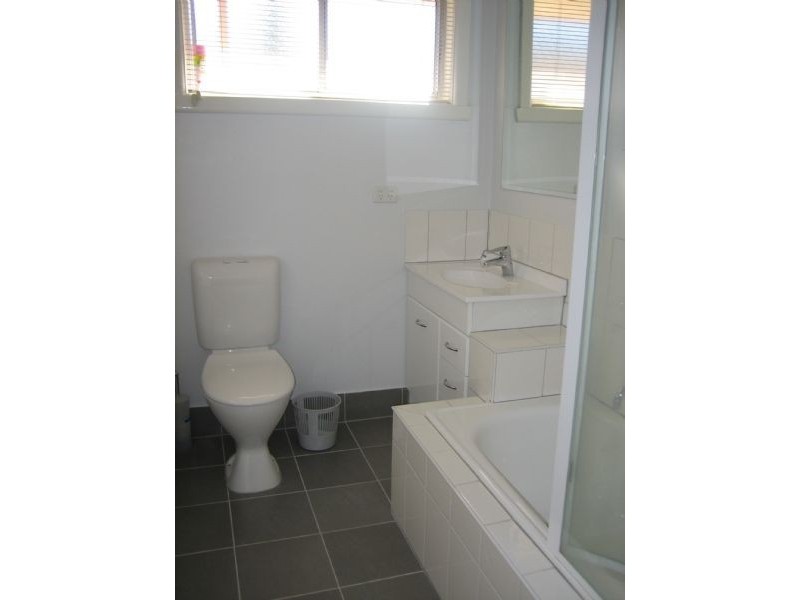 1/1 FINCH STREET, Bayswater VIC 3153