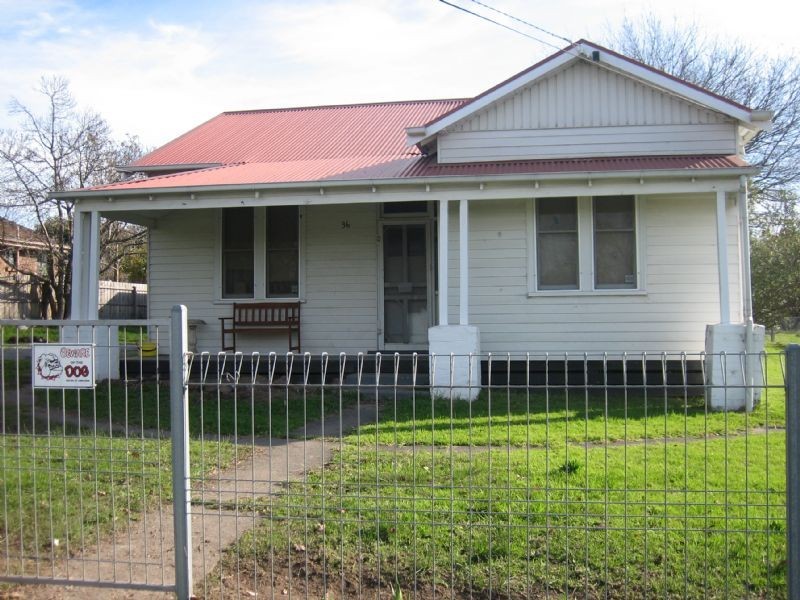 36 SCORESBY ROAD, Bayswater VIC 3153