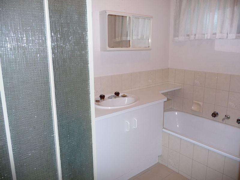 2/20 CULLIS PARADE, Bayswater VIC 3153