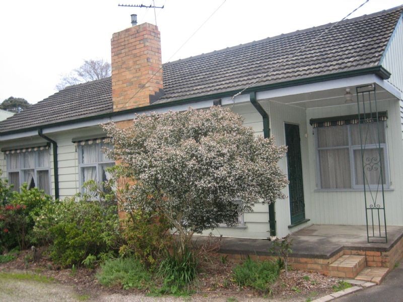 16 COLCHESTER ROAD, Kilsyth VIC 3137