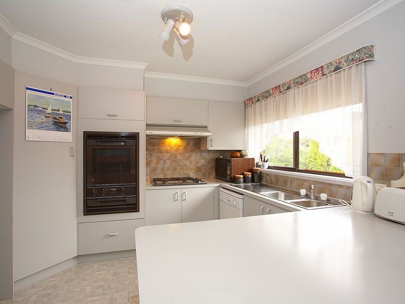 12/22-24 Hamilton Rd, Bayswater VIC 3153