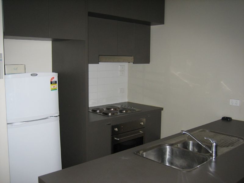 11/1 MONASH GREEN DRIVE, Clayton VIC 3168