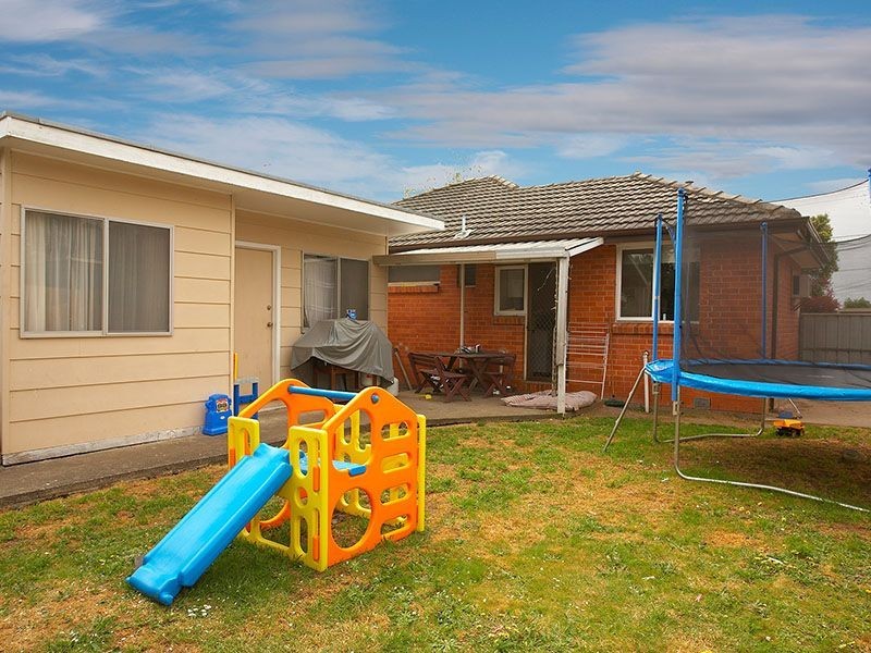 19 Streeton Road, Bayswater VIC 3153