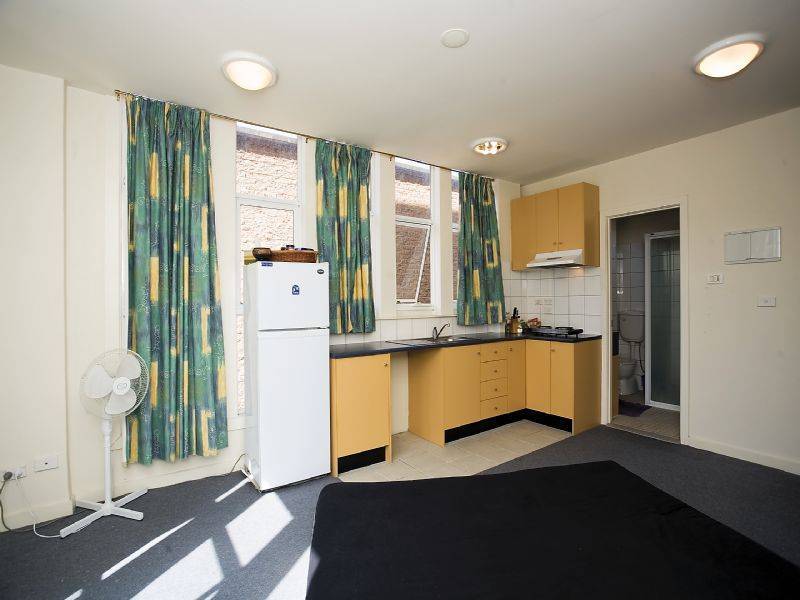 4/117 Bouverie Street, Carlton VIC 3053