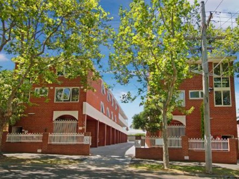 16/22-28 Canterbury Street, Flemington VIC 3031