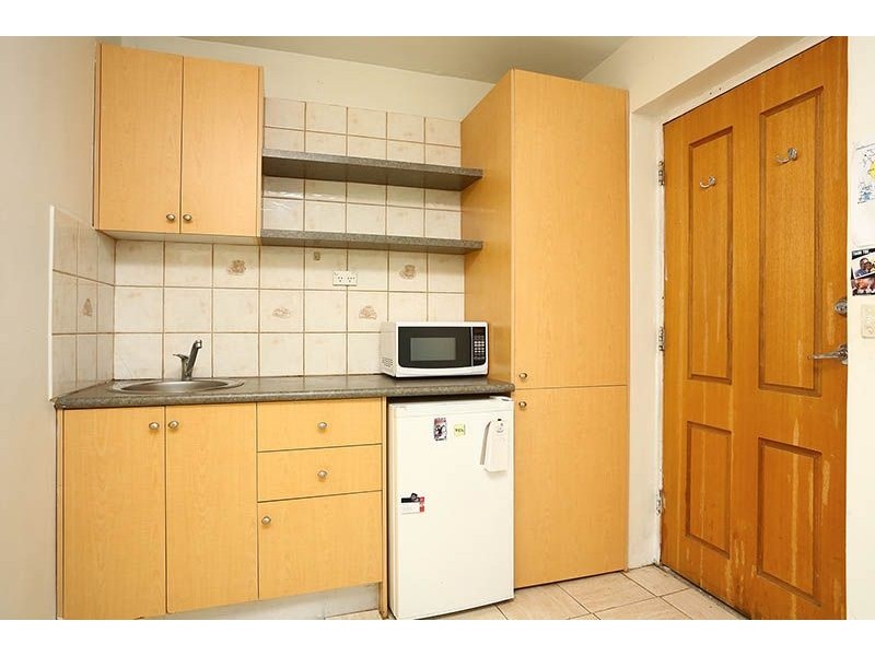 16/22-28 Canterbury Street, Flemington VIC 3031