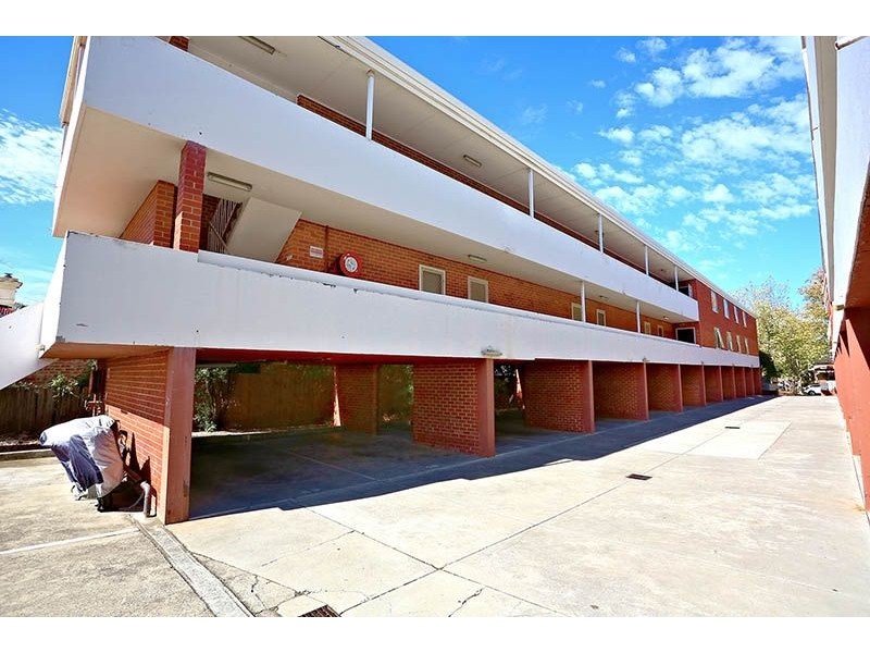 16/22-28 Canterbury Street, Flemington VIC 3031