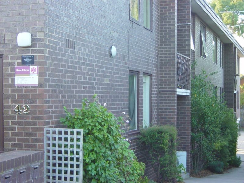 4/42 Passfield Street, Brunswick West VIC 3055