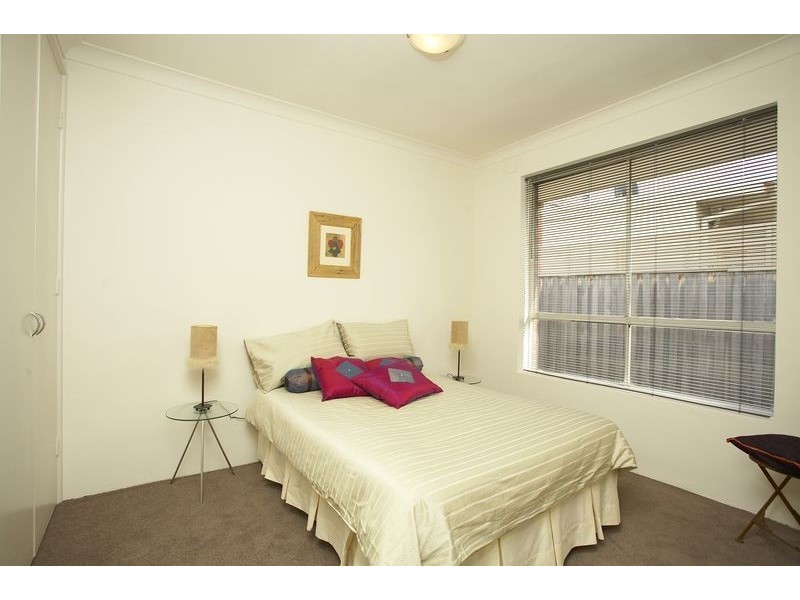 4/64 Cassels Road, Brunswick VIC 3056