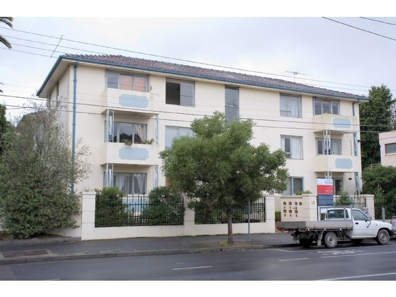2/131 Glenlyon Road, Brunswick VIC 3056