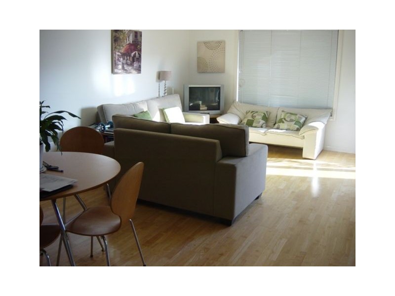 9/149 Glenlyon Road, Brunswick VIC 3056