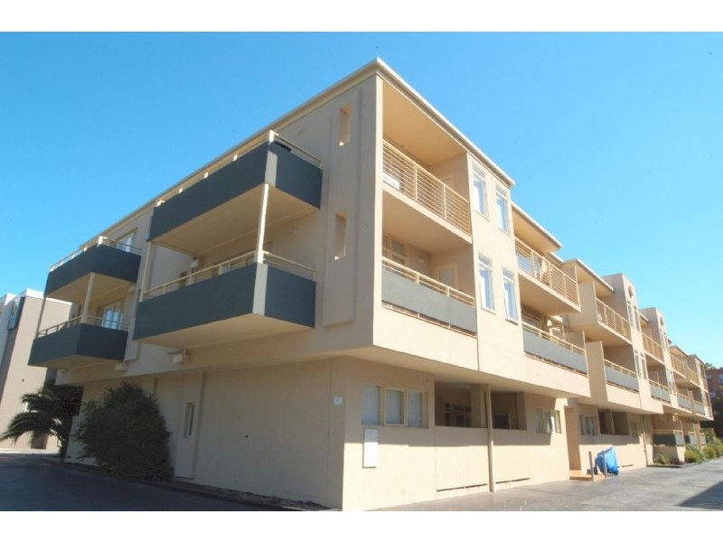 214/445 Royal Parade, Parkville VIC 3052