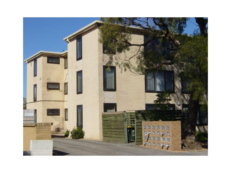 12/12 Salisbury Street, Glenroy VIC 3046