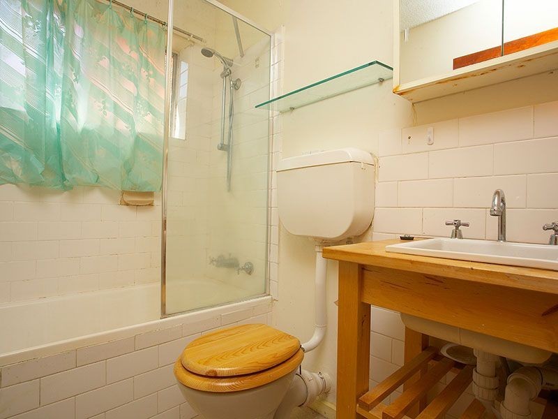 10/13 Hopetoun Avenue, Brunswick West VIC 3055