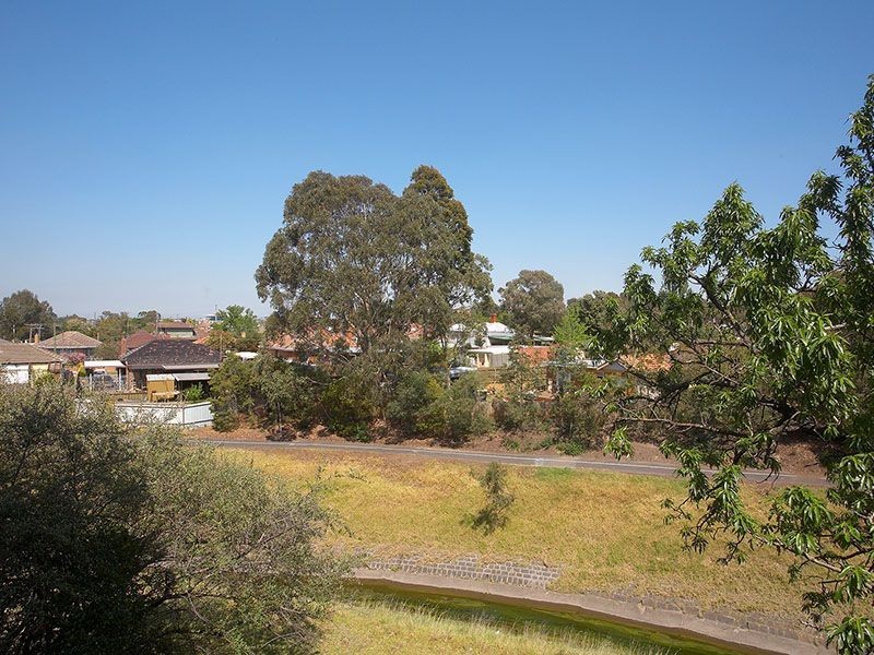 10/13 Hopetoun Avenue, Brunswick West VIC 3055