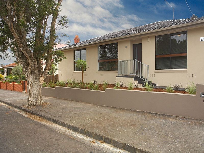 2/23 Fitzgibbon Avenue, Brunswick West VIC 3055