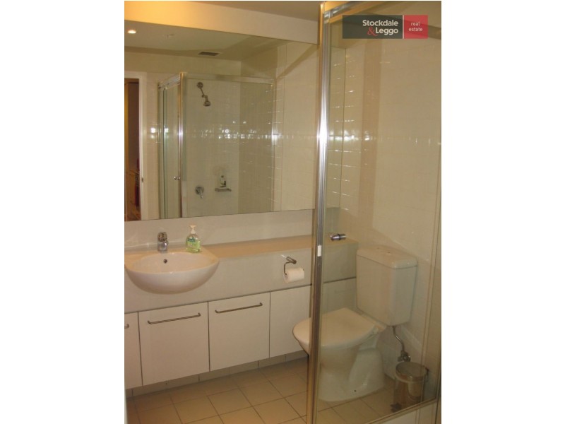 3A/1 Bouverie Street, Carlton VIC 3053