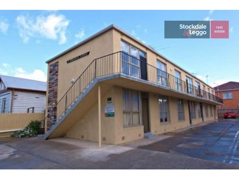 5/16 Warleigh Road, West Footscray VIC 3012