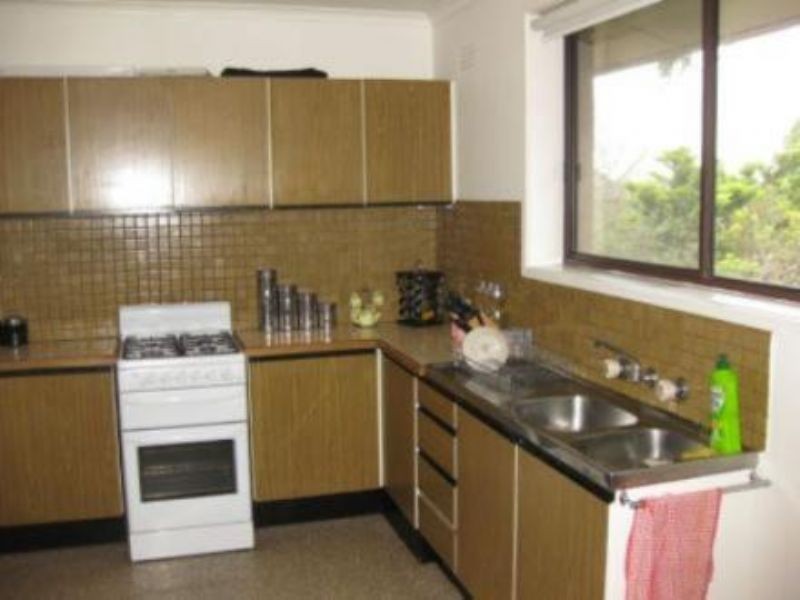 4/4 Balmoral Street, Essendon VIC 3040