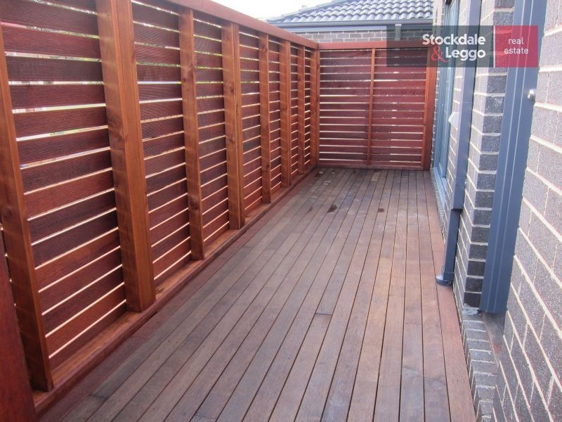 2/7 Winifred Street, Oak Park VIC 3046