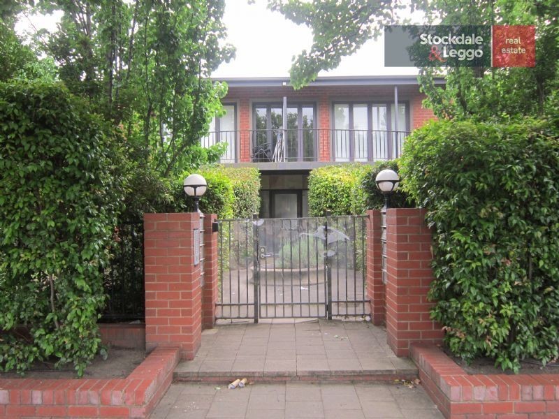 5/27 The Grove, Coburg VIC 3058