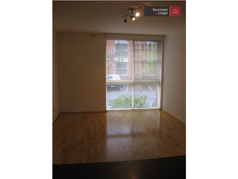 2/12 Garton Street, Carlton North VIC 3054