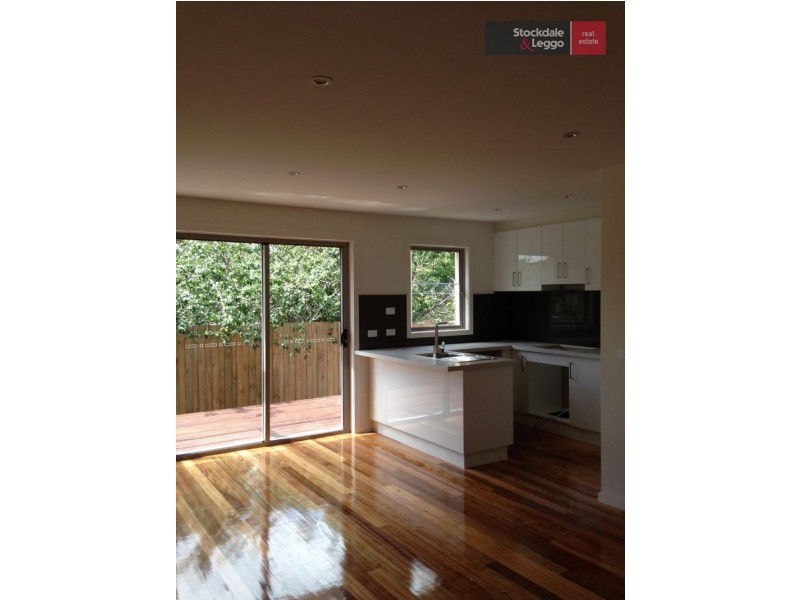 106 Winter Crescent, Reservoir VIC 3073