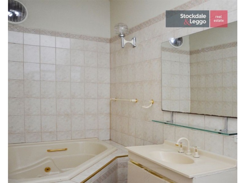 19 Lewis Street, Flemington VIC 3031