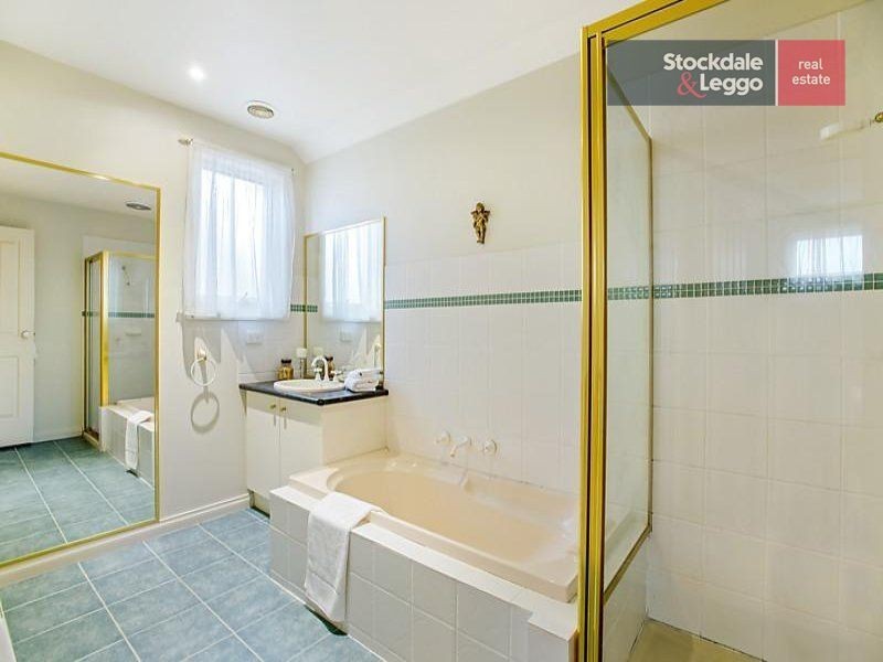 2/34 Bolingbroke Street, Pascoe Vale VIC 3044