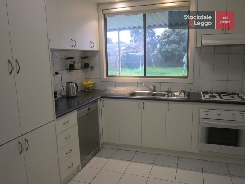 8 Queens Parade, Fawkner VIC 3060