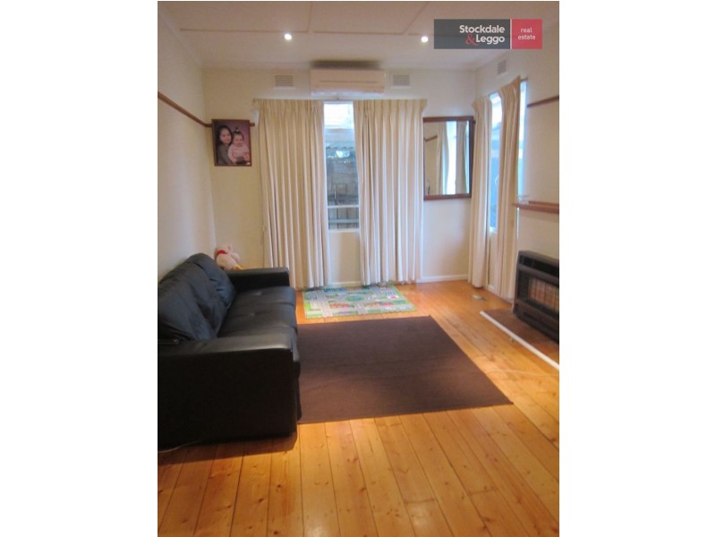 8 Queens Parade, Fawkner VIC 3060