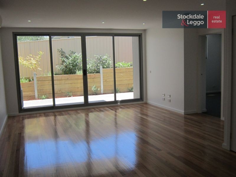 4/14A Bent Street, Brunswick West VIC 3055