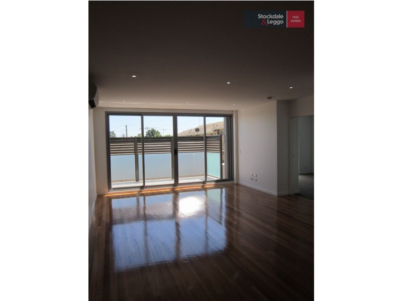 8/14A Bent Street, Brunswick West VIC 3055