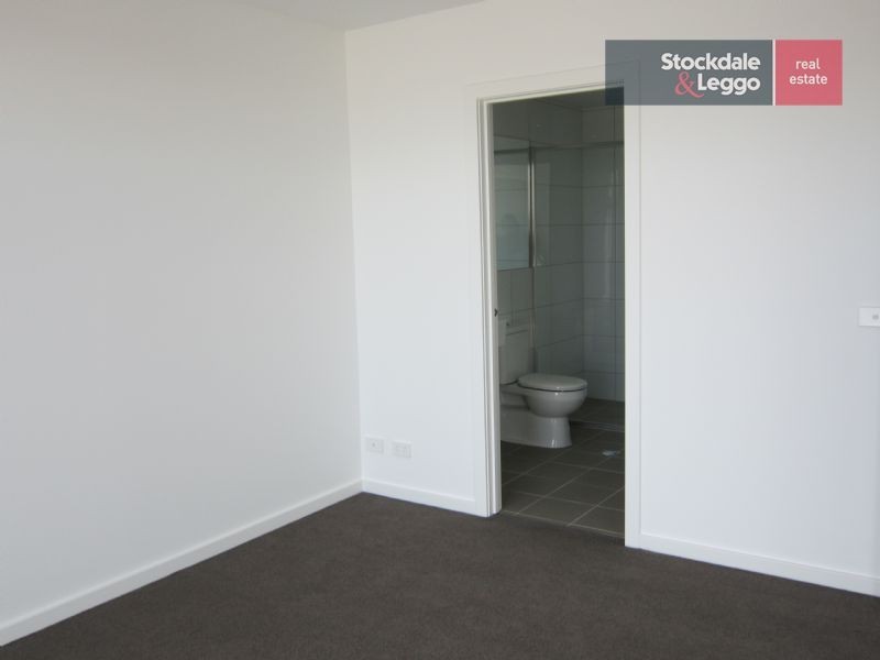 8/14A Bent Street, Brunswick West VIC 3055