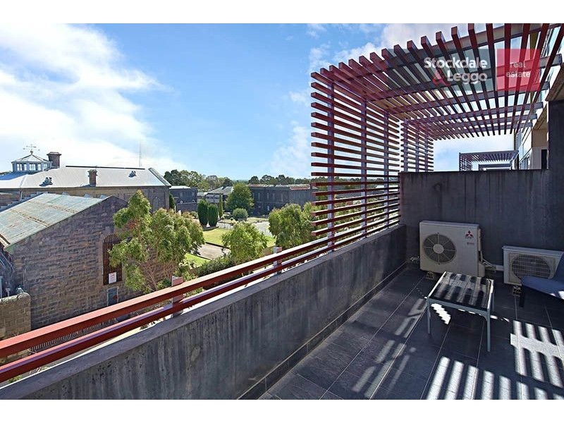 307/19 Pentridge Blvd, Coburg VIC 3058