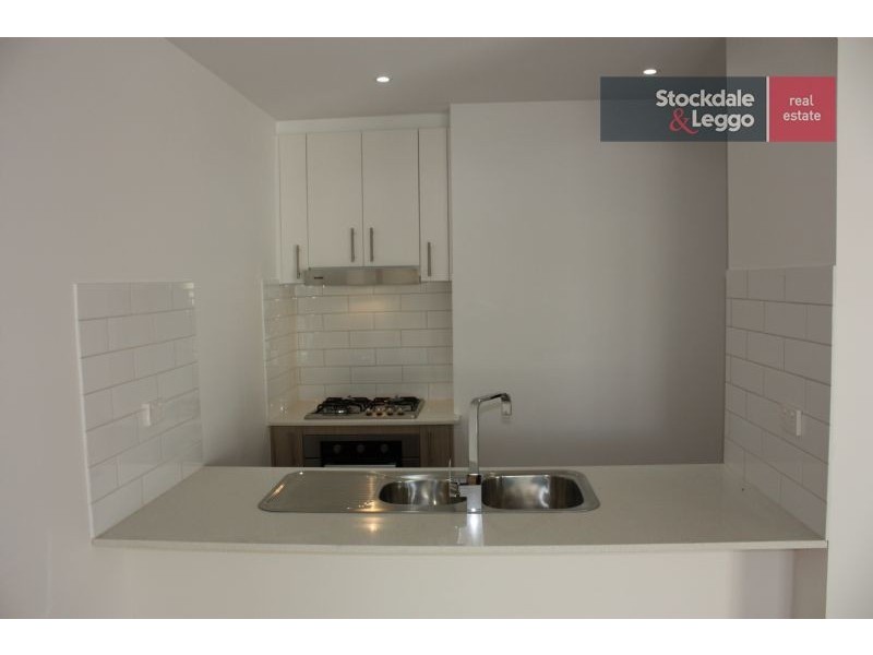 2/14A Bent Street, Brunswick West VIC 3055