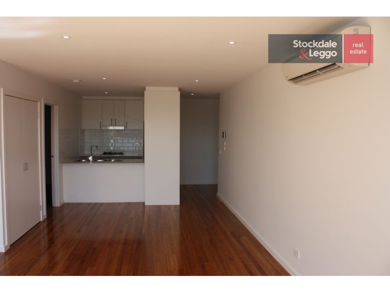 8/14A Bent Street, Brunswick West VIC 3055