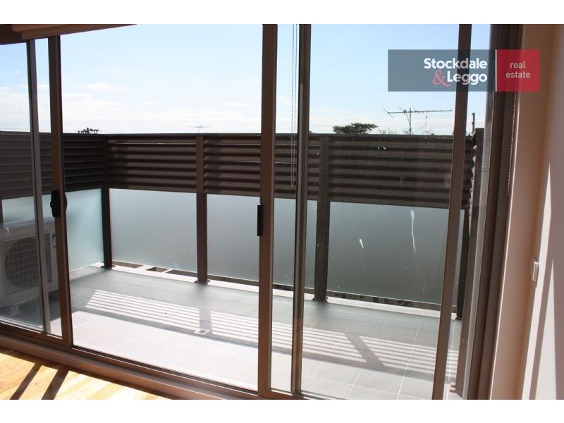 8/14A Bent Street, Brunswick West VIC 3055