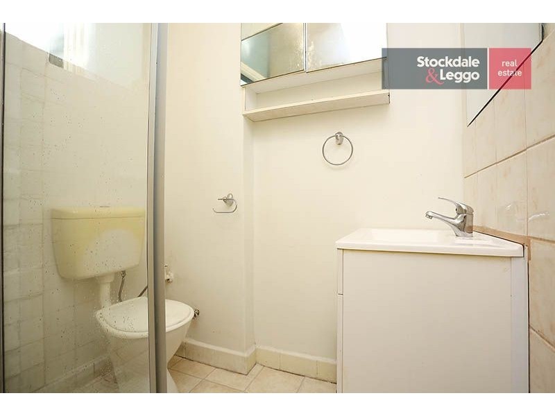 16/22-28 Canterbury Street, Flemington VIC 3031