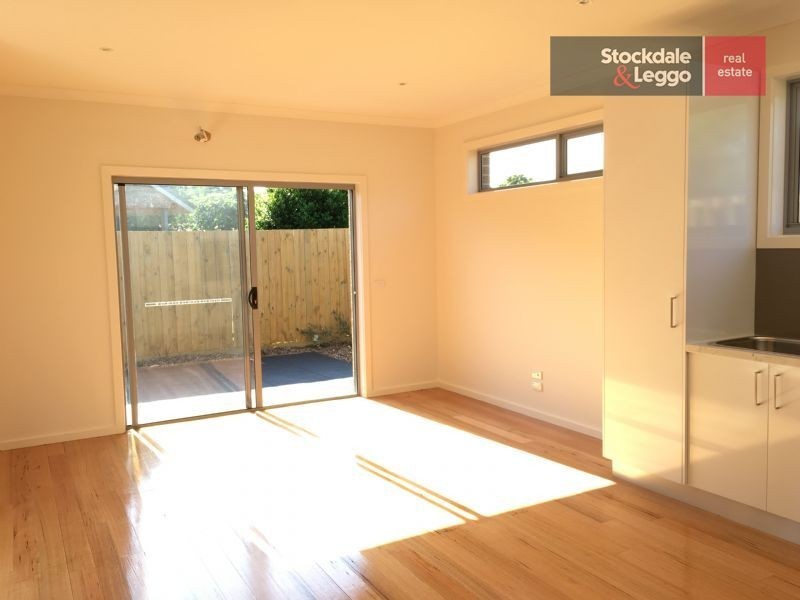 3/4 Pershing Street, Reservoir VIC 3073
