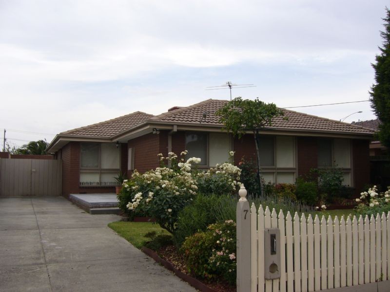 7 Bank Street, Craigieburn VIC 3064