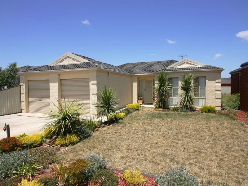 37 Emerald Circuit, Craigieburn VIC 3064