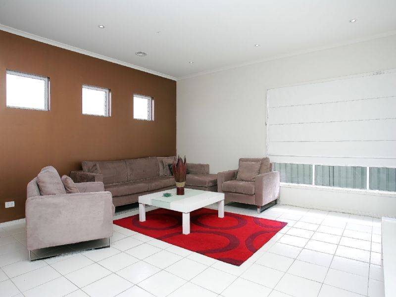 13 Swinburne Close, Craigieburn VIC 3064